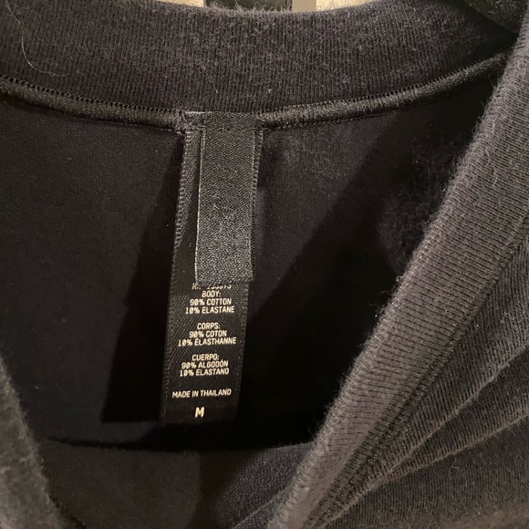 Skims mock neck tank, size medium in black - Picture 2 of 4